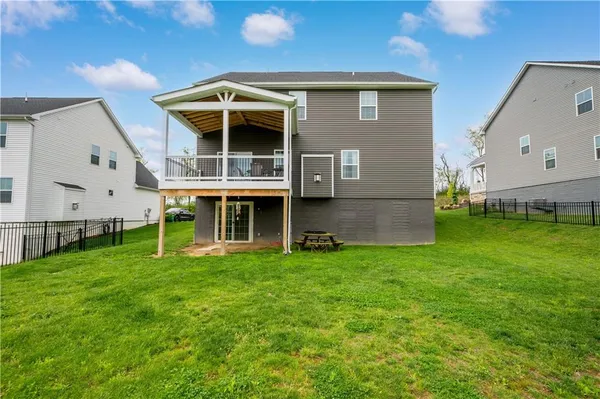 $638,000 | 353 Crossing Drive, Eighty Four, PA 15330