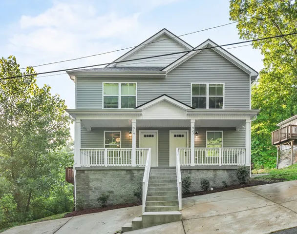 $379,999 | 919 Woody Hills Drive, Clarksville, TN 37040