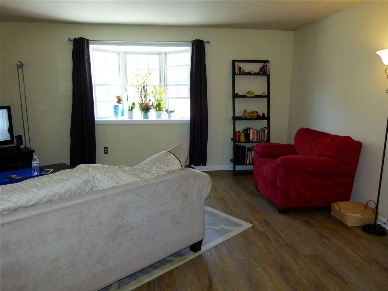 721 Mammoth Road, Unit 13 Manchester, NH 03104 - Photo 7 of 19