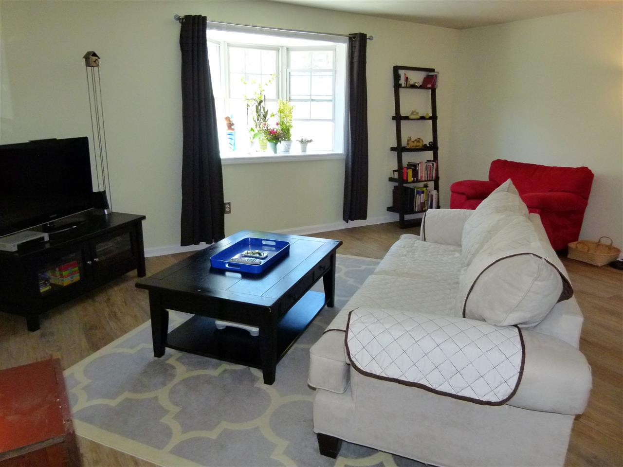 721 Mammoth Road, Unit 13 Manchester, NH 03104 - Photo 8 of 19