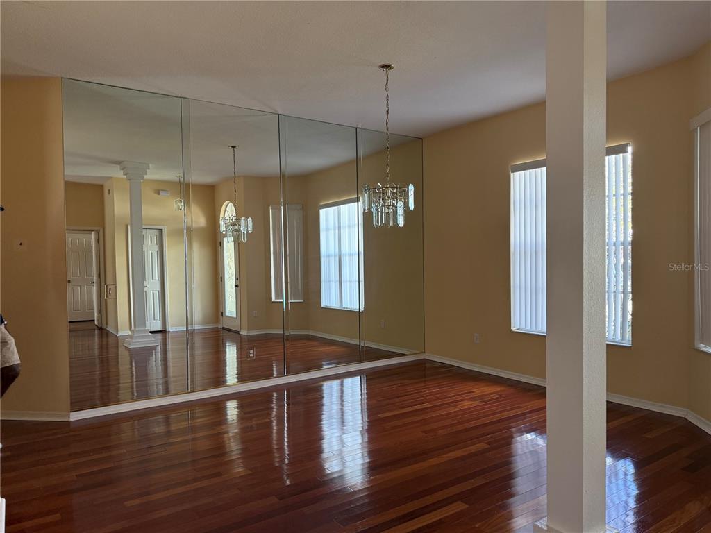 18230 Dolly Brook Lane Lutz, FL 33549 - Photo 4 of 35