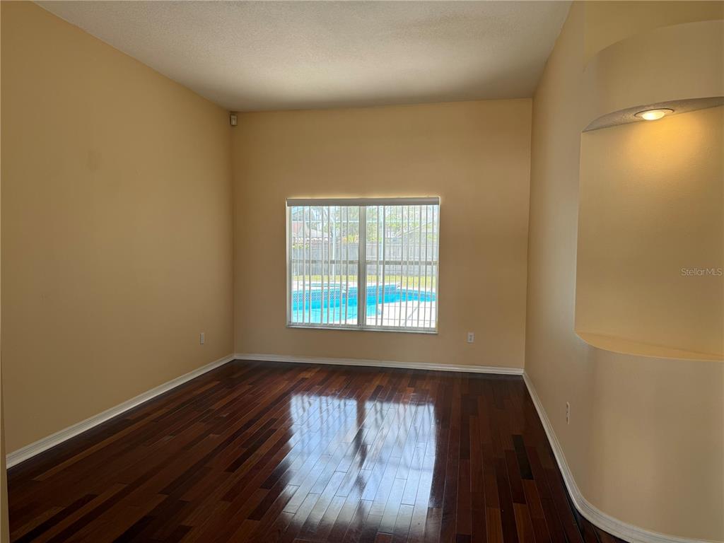 18230 Dolly Brook Lane Lutz, FL 33549 - Photo 5 of 35