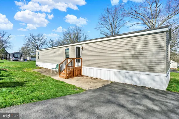 $77,900 | 155 Pawnee Avenue, Dover, PA 17315