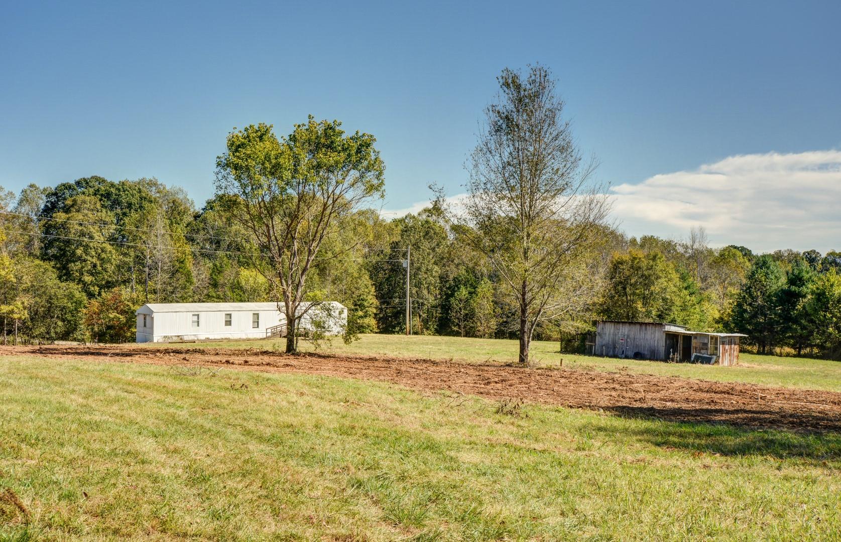 5780 Watkins Ford Road Southside, TN 37171 - Photo 4 of 30 Gallery Image 4
