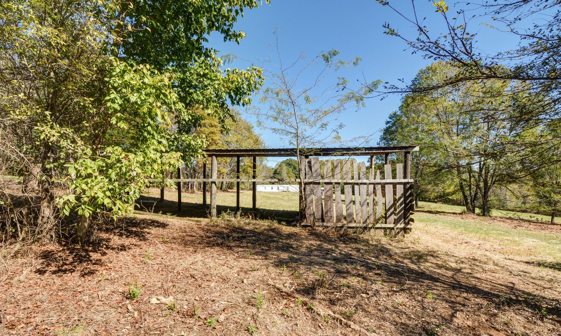 5780 Watkins Ford Road Southside, TN 37171 - Photo 10 of 30 Gallery Image 10