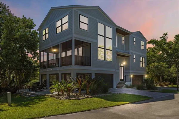 $2,499,900 | 6322 Laguna Drive, Unit 1, Longboat Key, FL 34228