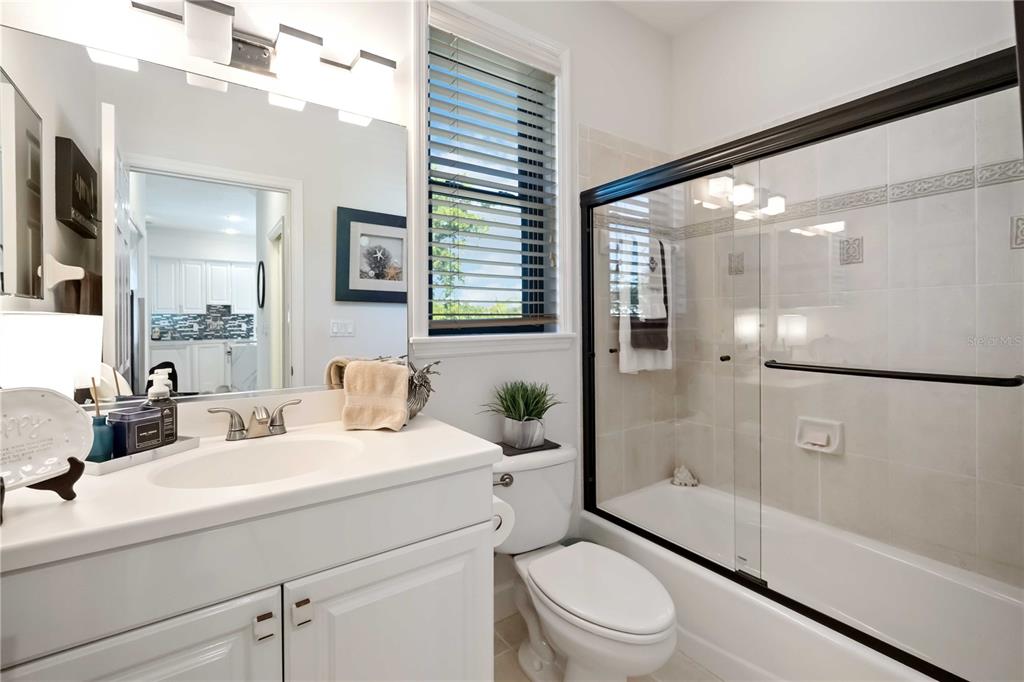 6322 Laguna Drive, Unit 1 Longboat Key, FL 34228 - Photo 28 of 70