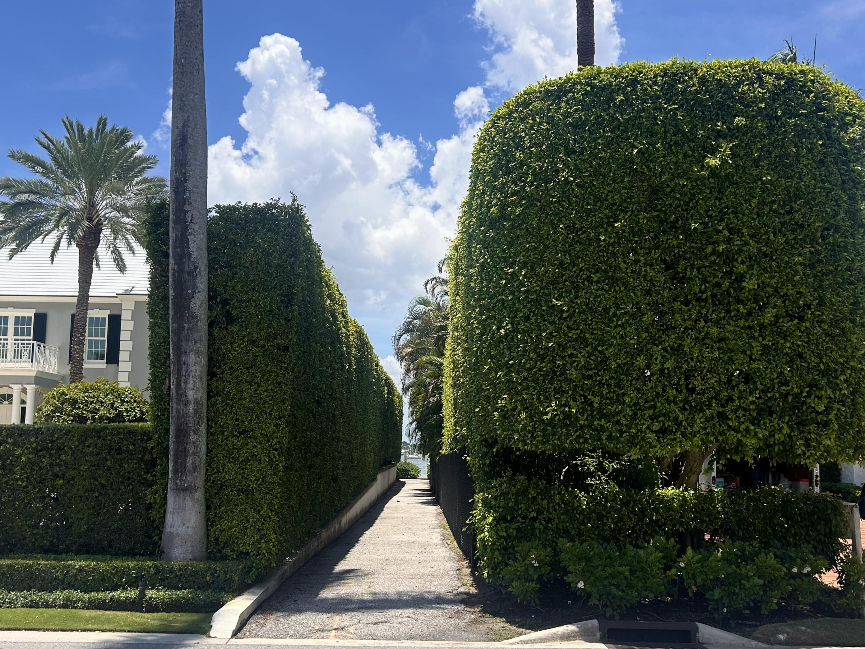 222 Monterey Road Palm Beach, FL 33480 - Photo 55 of 56 Bike Path Access