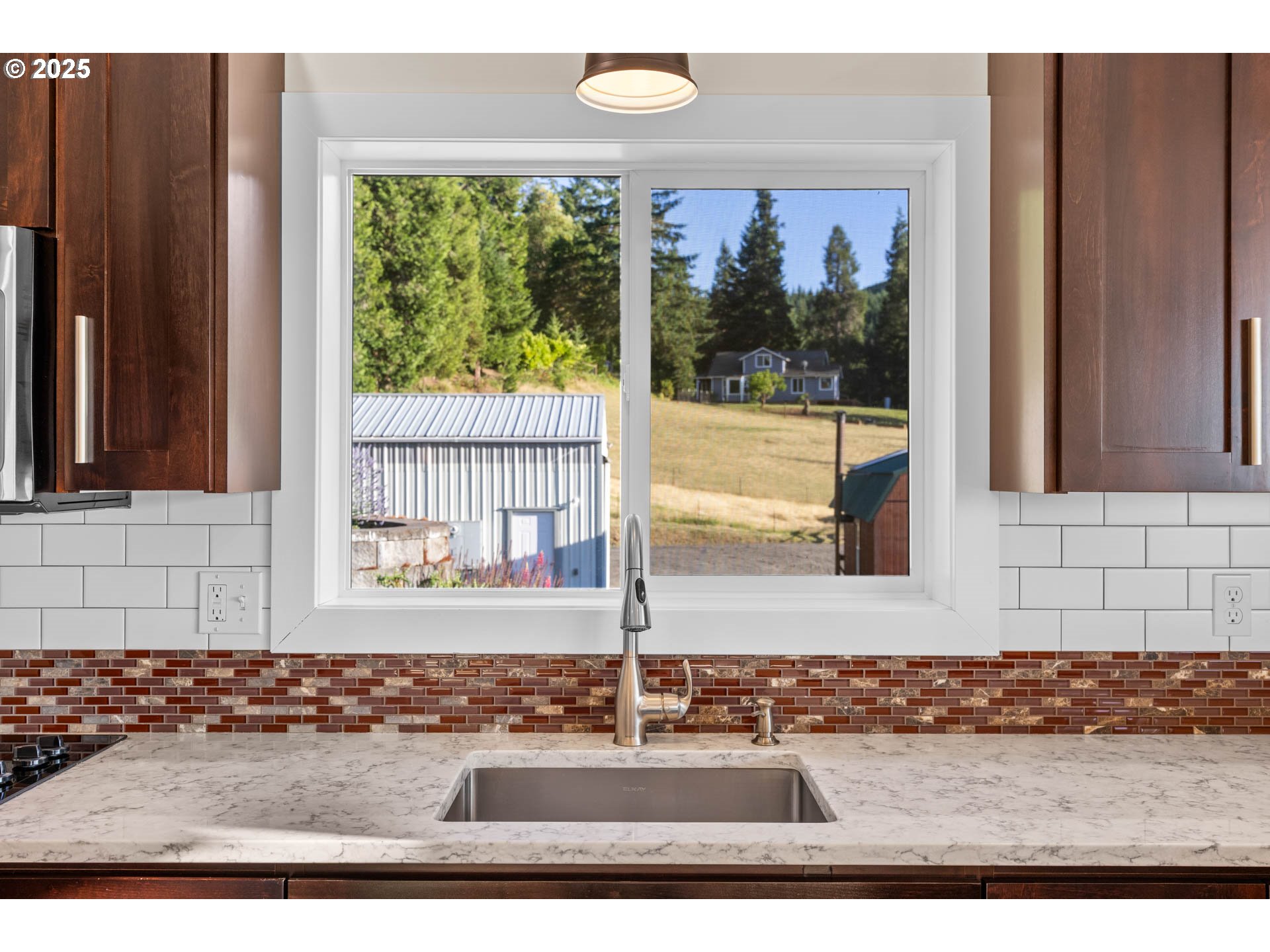 6477 Elkhead Road Yoncalla, OR 97499 - Photo 10 of 35 a black and white photo of a living room
