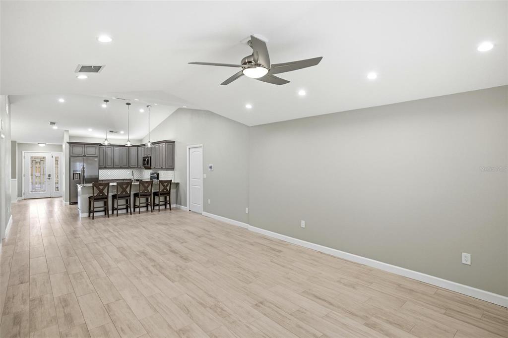 3945 Warren Street Sarasota, FL 34233 - Photo 14 of 41