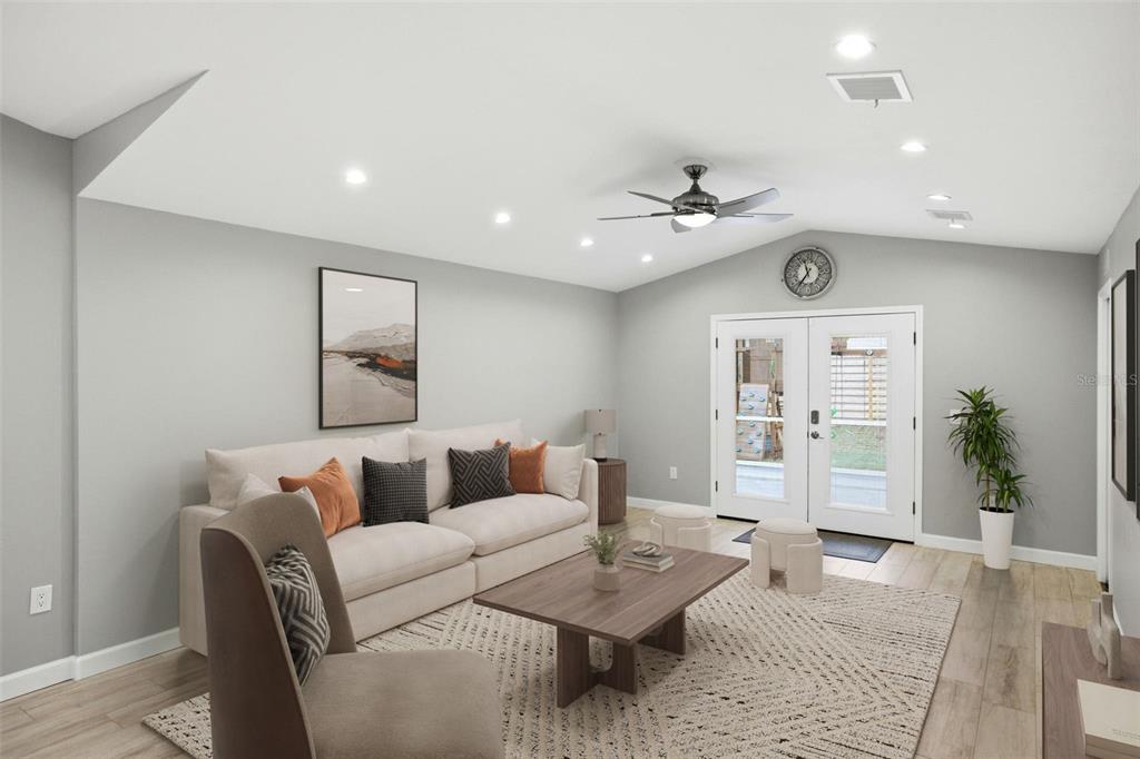 3945 Warren Street Sarasota, FL 34233 - Photo 15 of 41