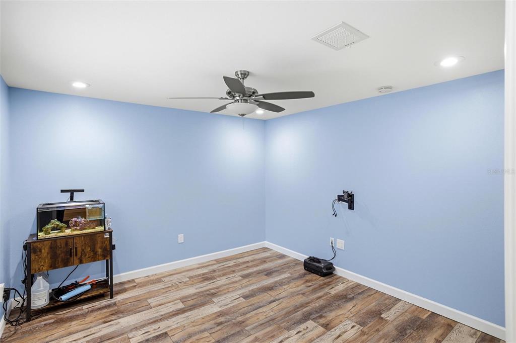 3945 Warren Street Sarasota, FL 34233 - Photo 21 of 41