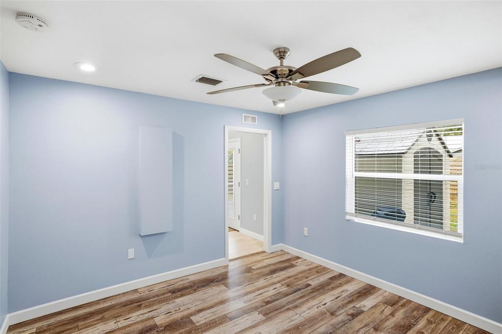 3945 Warren Street Sarasota, FL 34233 - Photo 22 of 41