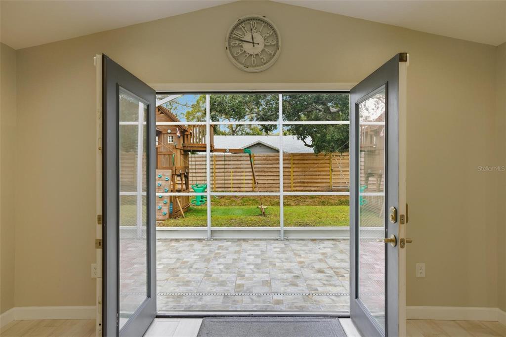 3945 Warren Street Sarasota, FL 34233 - Photo 31 of 41