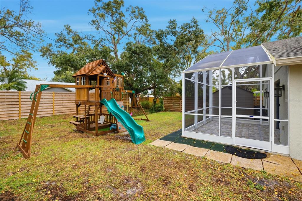 3945 Warren Street Sarasota, FL 34233 - Photo 33 of 41