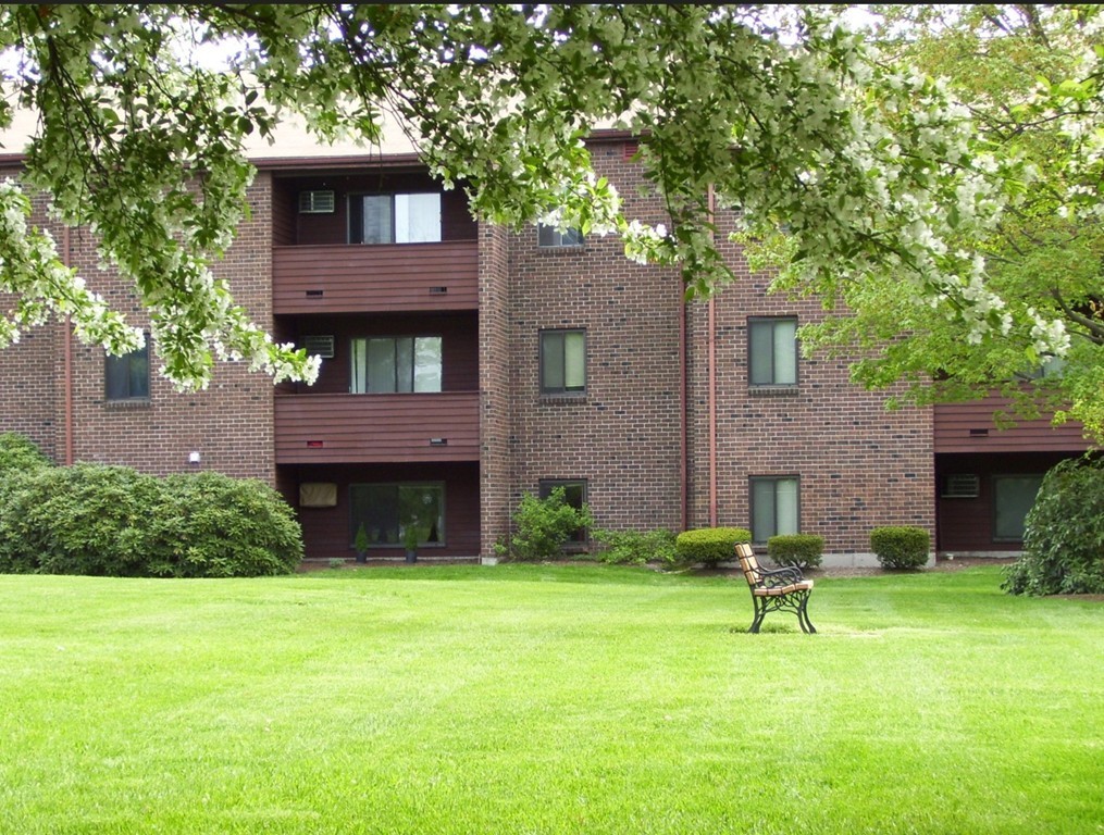 17 Davis Road, Unit A14 Acton, MA 01720 - Photo 2 of 5 Gallery Image 2