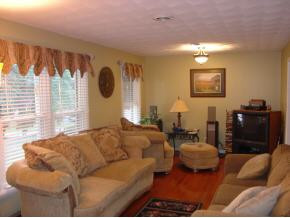 403 Cherry Street Glade Spring, VA 24340 - Photo 2 of 9 Photo 2