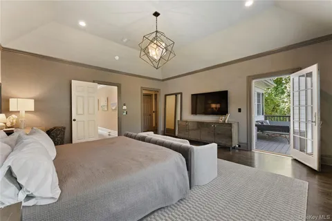 $3,850,000 | 217 Rock Creek Lane, Scarsdale, NY 10583