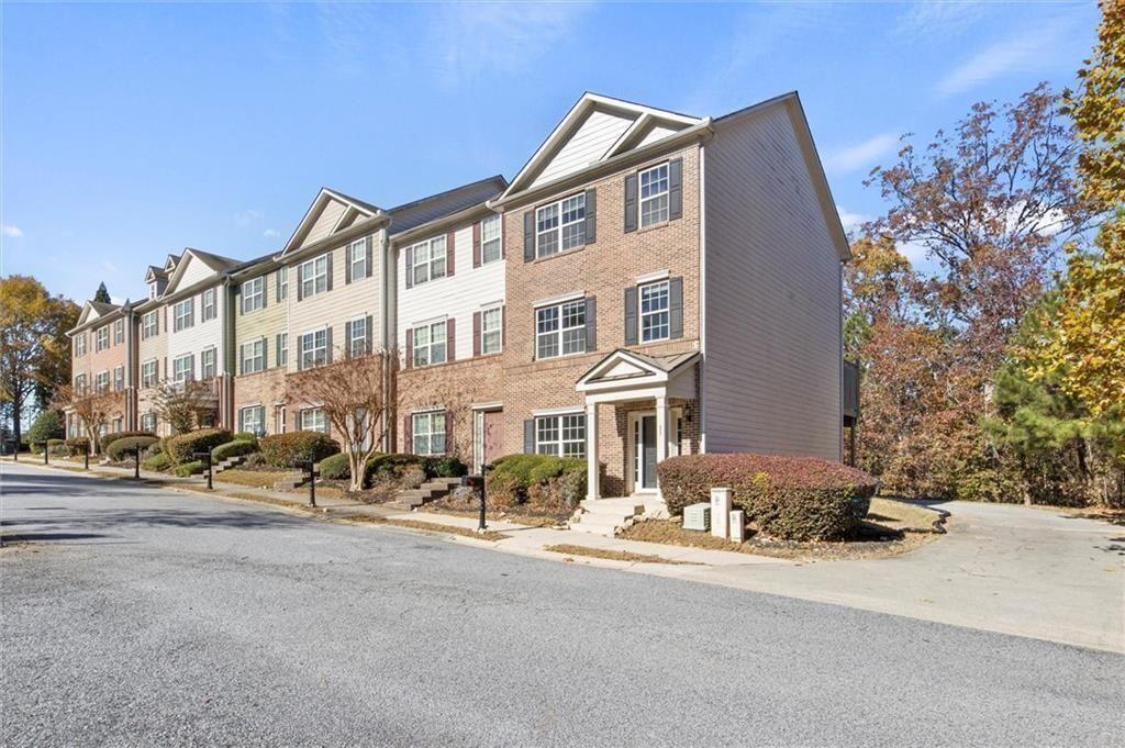 5667 Cascade Run Atlanta, GA 30336 - Photo 24 of 31 a front view of a building with street view