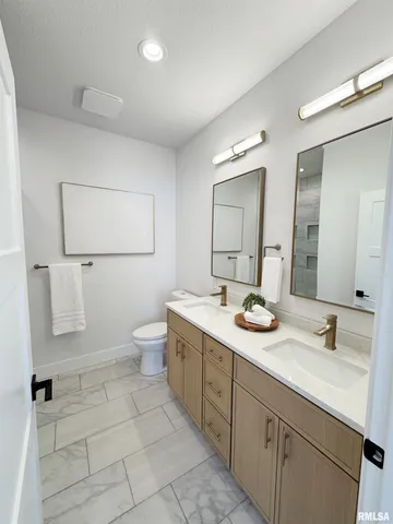 $359,500 | 620 West North Street, Mount Sterling, IL 62353