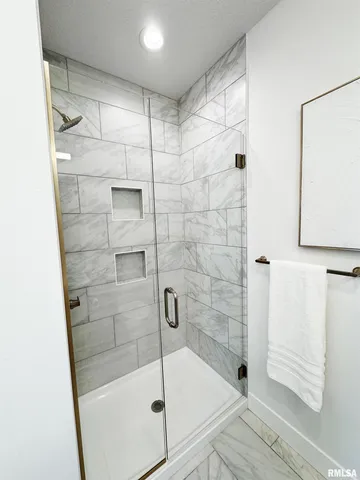 $359,500 | 620 West North Street, Mount Sterling, IL 62353