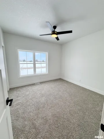 $359,500 | 620 West North Street, Mount Sterling, IL 62353