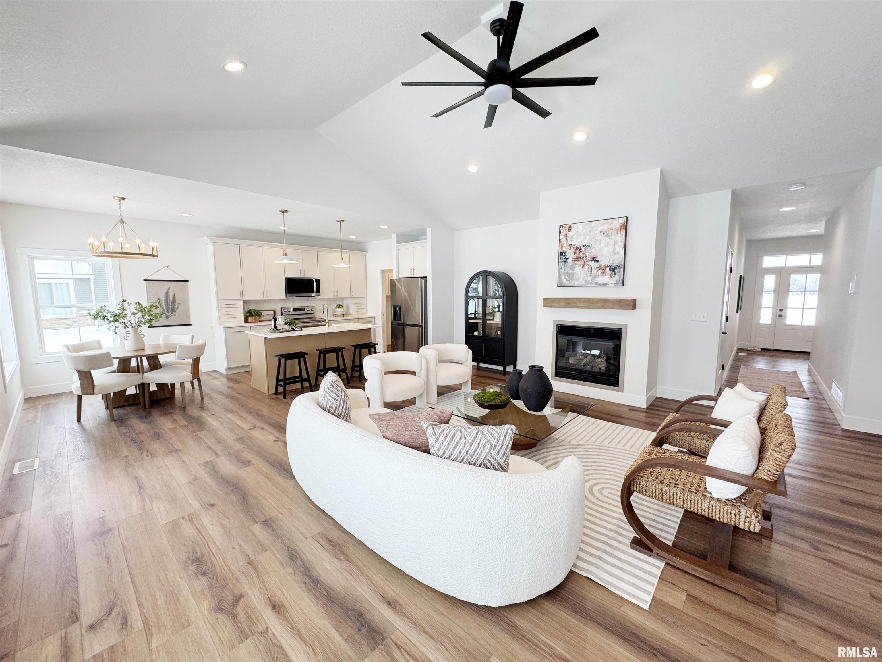 620 West North Street Mount Sterling, IL 62353 - Photo 2 of 20