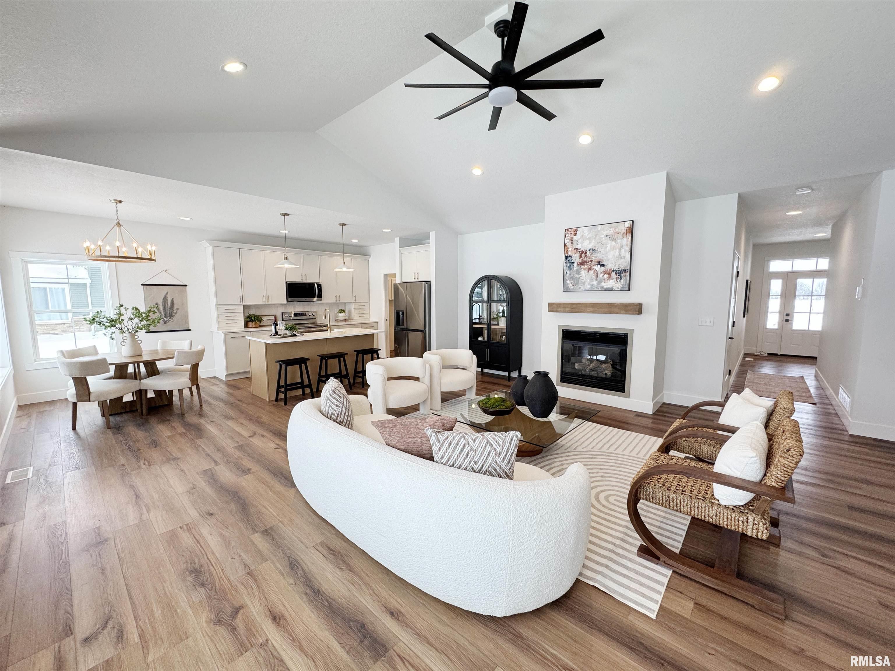 620 West North Street Mount Sterling, IL 62353 - Photo 3 of 20