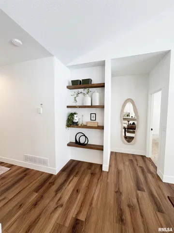 $359,500 | 620 West North Street, Mount Sterling, IL 62353