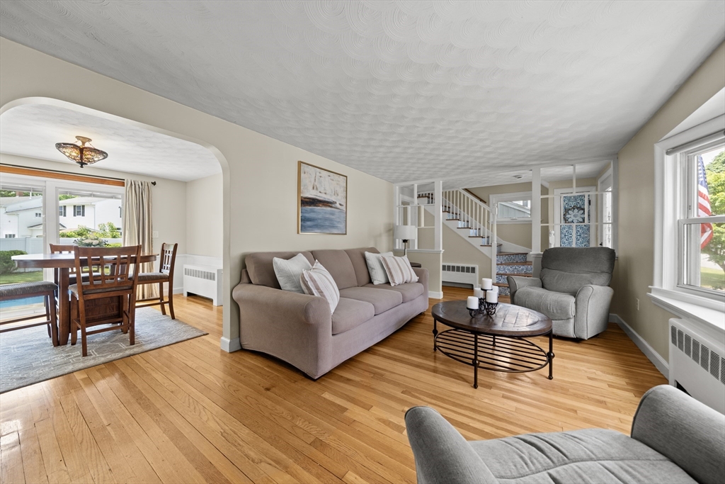 4 Sendick Road Woburn, MA 01801 - Photo 6 of 24