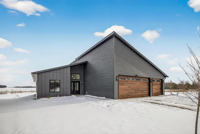 $640,000 | 9938 14th Circle Northeast, St. Michael, MN 55376