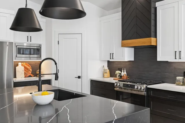 $640,000 | 9938 14th Circle Northeast, St. Michael, MN 55376