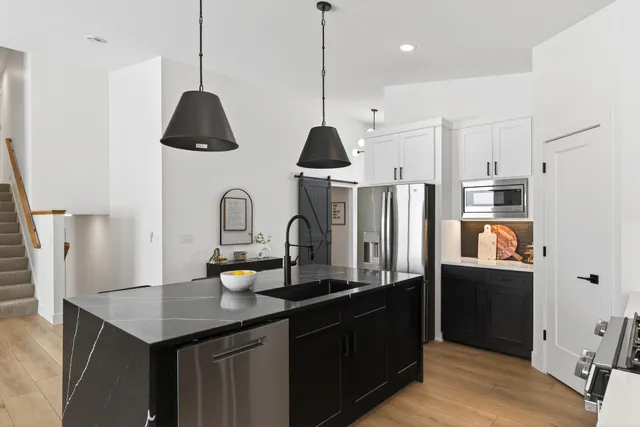 $640,000 | 9938 14th Circle Northeast, St. Michael, MN 55376