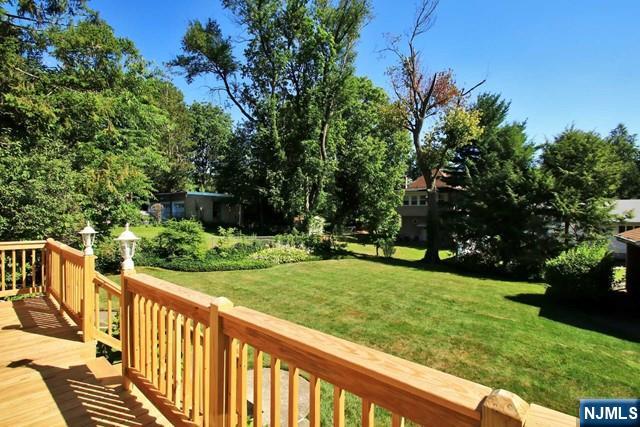 333 Henry Street Hasbrouck Heights, NJ 07604 - Photo 23 of 27