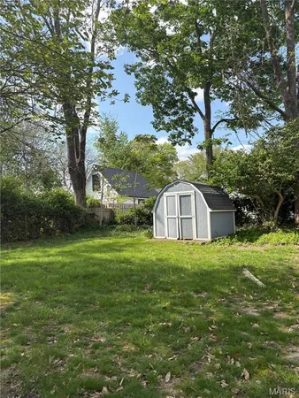 $350,000 | 1053 Chelsea Avenue, Glendale, MO 63122