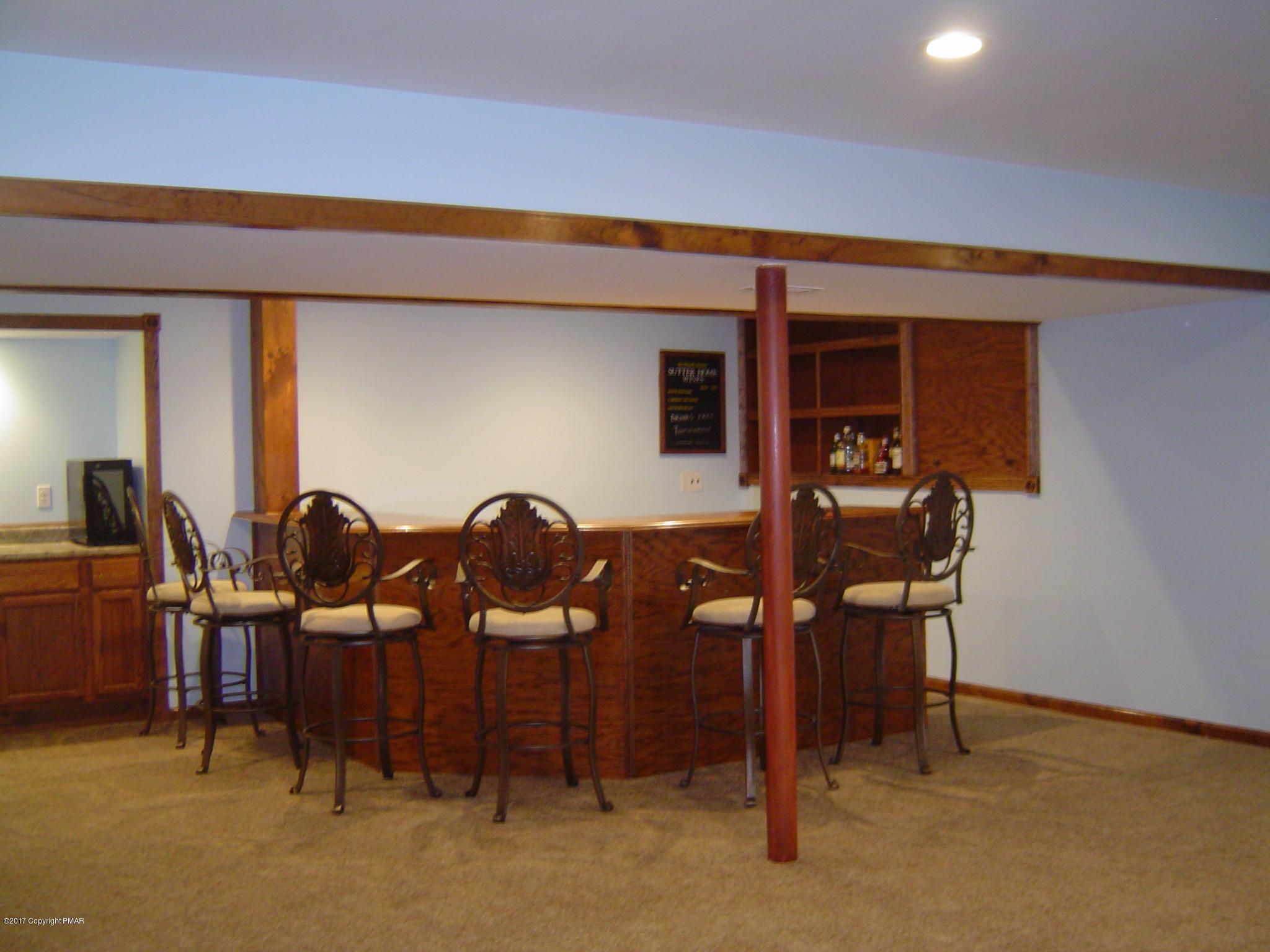 320 Springfield Drive Bangor, PA 18013 - Photo 31 of 36 BAR IN LOWER LEVEL
