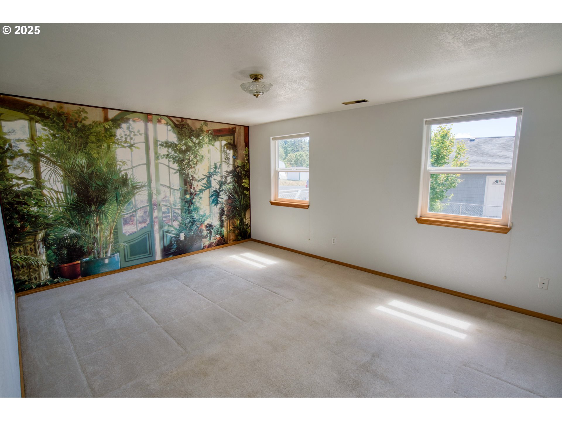1413 Brislawn Loop Road White Salmon, WA 98672 - Photo 13 of 38 Gallery Image 13