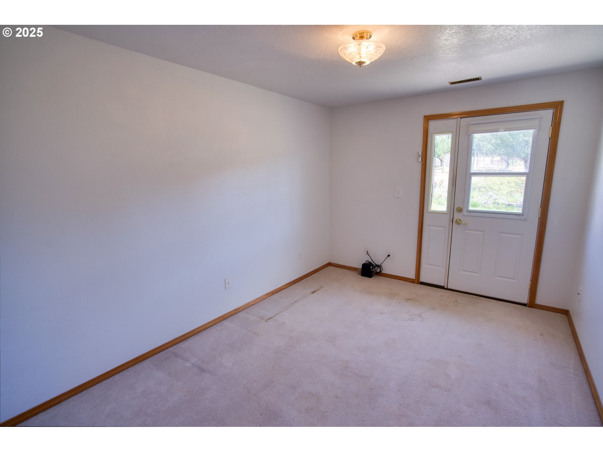 1413 Brislawn Loop Road White Salmon, WA 98672 - Photo 15 of 38 Gallery Image 15