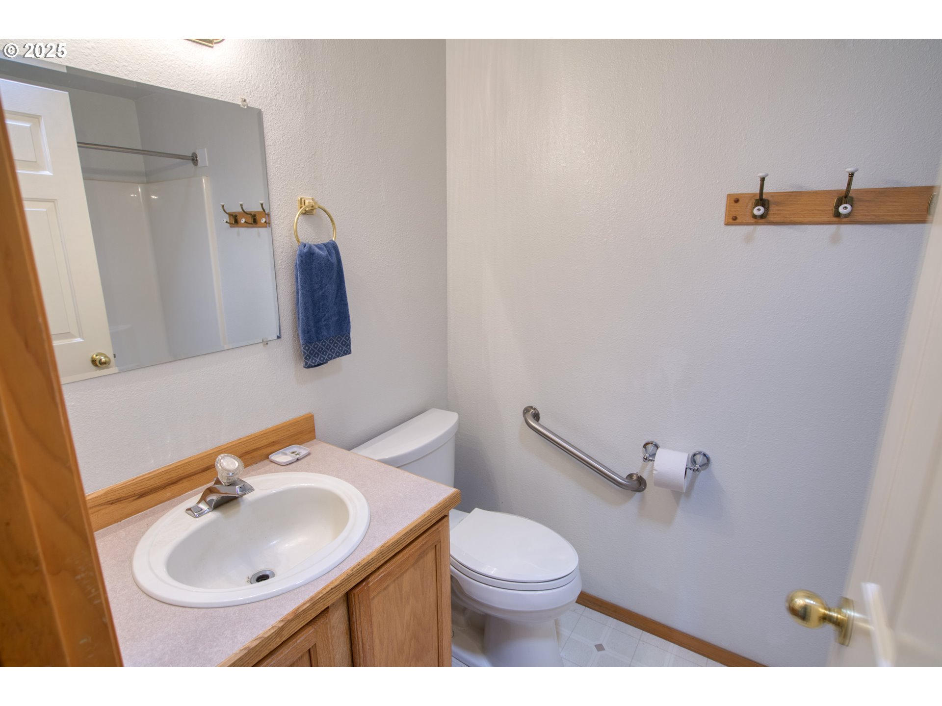 1413 Brislawn Loop Road White Salmon, WA 98672 - Photo 22 of 38 Gallery Image 22