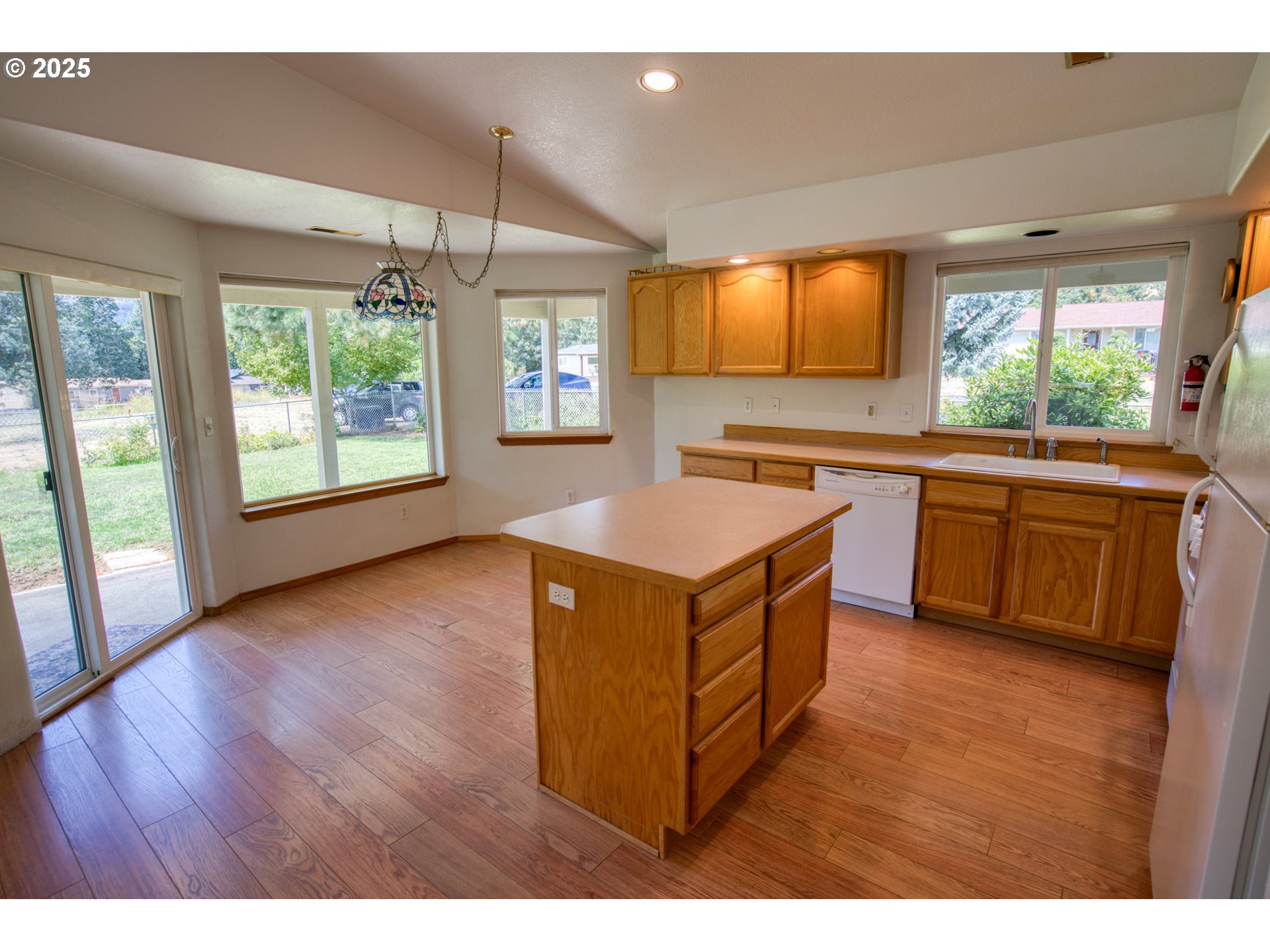 1413 Brislawn Loop Road White Salmon, WA 98672 - Photo 25 of 38 Gallery Image 25