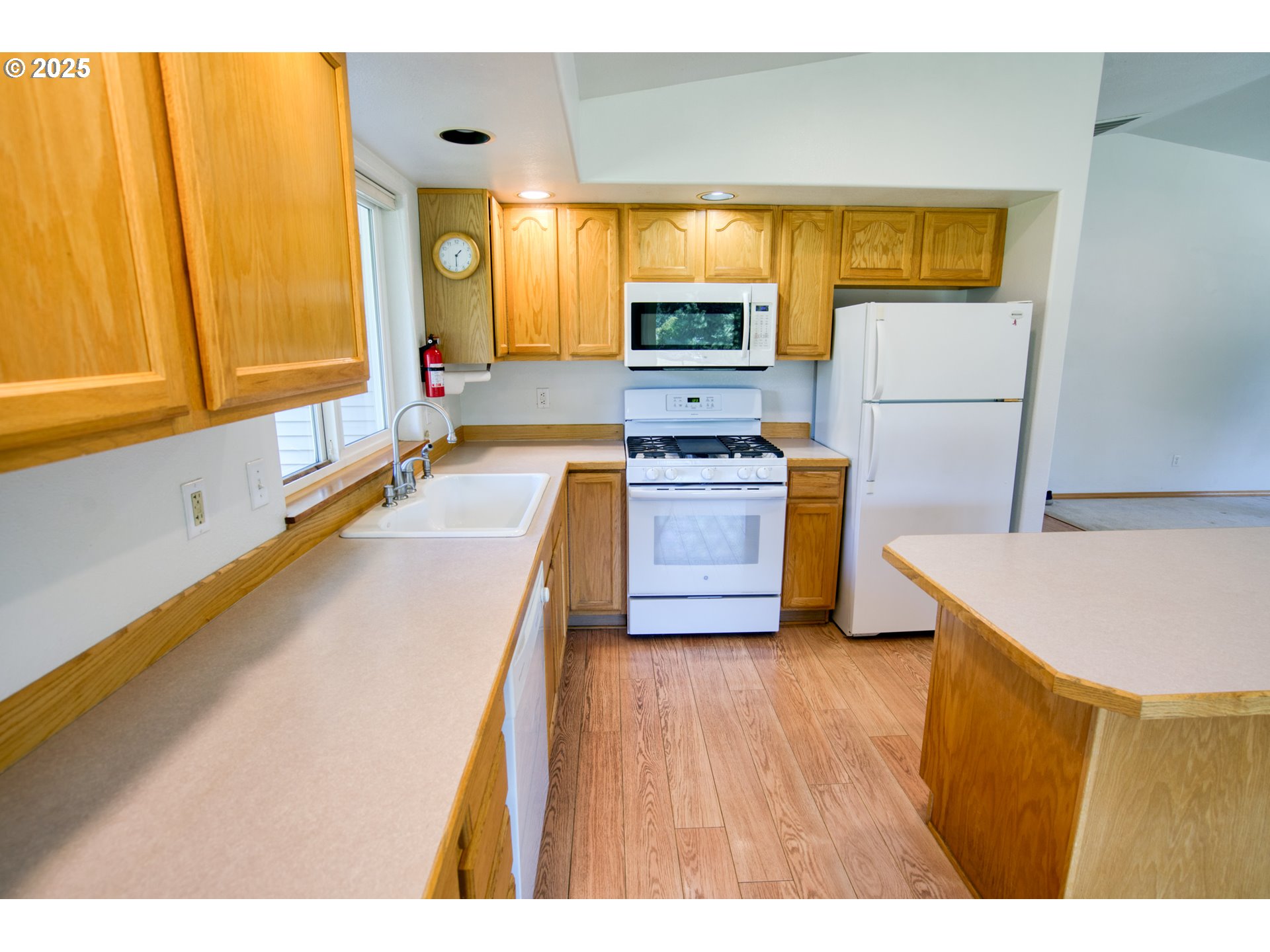 1413 Brislawn Loop Road White Salmon, WA 98672 - Photo 26 of 38 Gallery Image 26