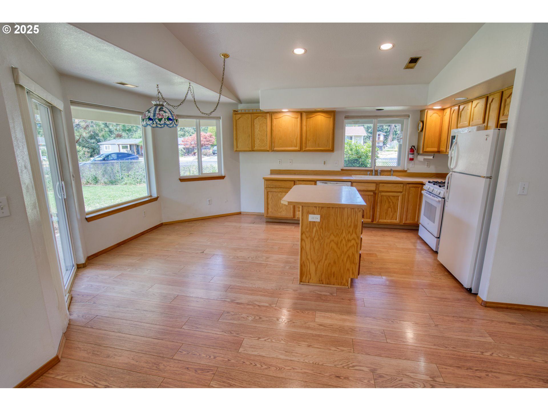 1413 Brislawn Loop Road White Salmon, WA 98672 - Photo 34 of 38 Gallery Image 34