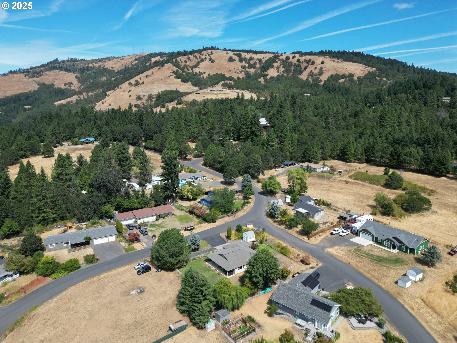 1413 Brislawn Loop Road White Salmon, WA 98672 - Photo 8 of 38 Gallery Image 8