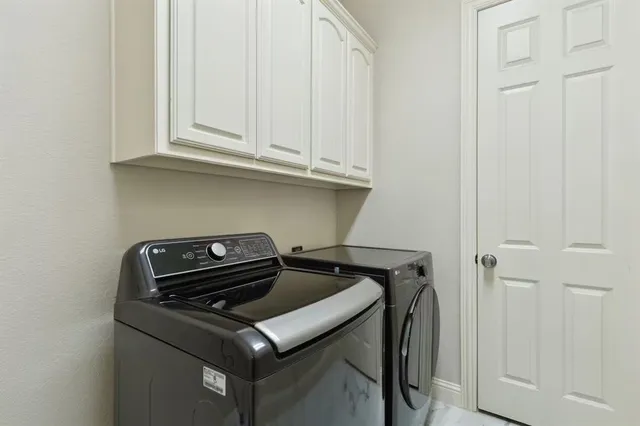 a bathroom with a toilet