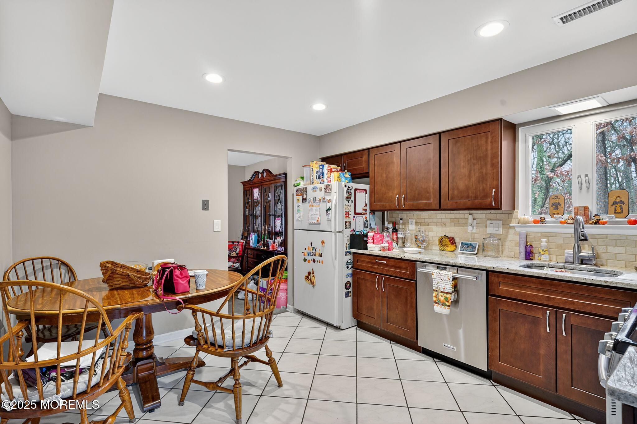 3 Timberline Drive Howell, NJ 07731 - Photo 3 of 21 3 timberline dr photo 14