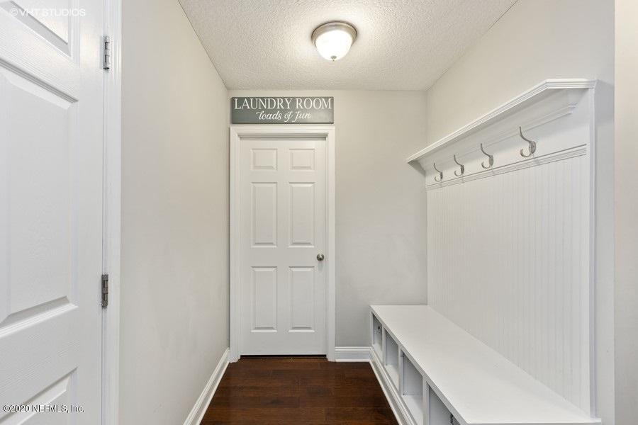 1604 Kilchurn Road Jacksonville, FL 32221 - Photo 16 of 38 Mudroom