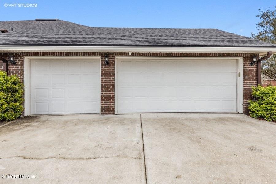1604 Kilchurn Road Jacksonville, FL 32221 - Photo 37 of 38 3 Car Garage