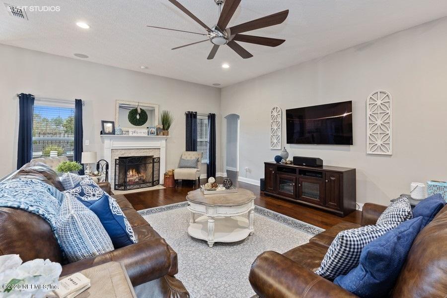 1604 Kilchurn Road Jacksonville, FL 32221 - Photo 6 of 38 Family Room