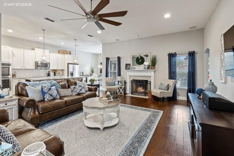 1604 Kilchurn Road Jacksonville, FL 32221 - Photo 7 of 38 Family Room