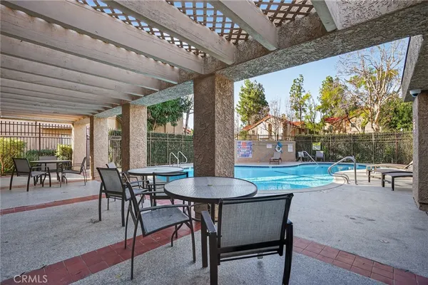 $3,450 | 2381 Archwood Lane, Unit 184, Simi Valley, CA 93063